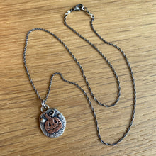 Load image into Gallery viewer, Jack-O Pendant Necklace / 18”