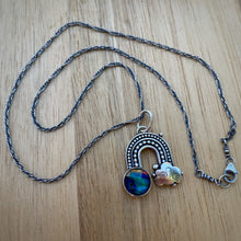Load image into Gallery viewer, Abalone Quartz Rainbow Necklace / 19”