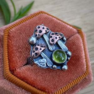 Peridot Mushie Statement Ring / Size 8