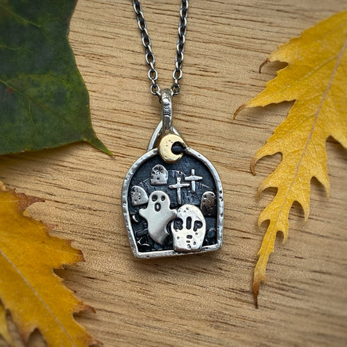 Black Sapphire Reversible Graveyard Necklace / 16”