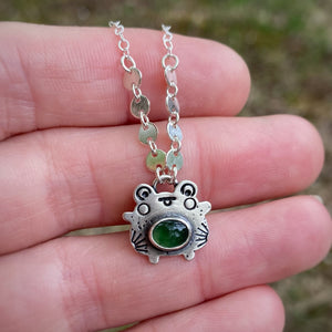 Peanut, the Green Serpentine Frog Necklace / 16”