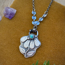 Load image into Gallery viewer, Tibetan Turquoise Coneflower Necklace / 18”
