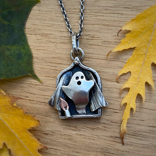 Ghost in the Window Necklace / 18”
