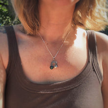 Load image into Gallery viewer, Abalone Quartz Rainbow Necklace / 19”