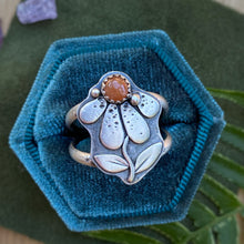 Load image into Gallery viewer, Sunstone Coneflower Ring / Size 10