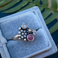 Load image into Gallery viewer, Ruby &amp; Peach Moonstone Starry Flower Ring / Size 6.5