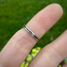 Load image into Gallery viewer, Synthetic Opal Pebble Ring / Size 7.25