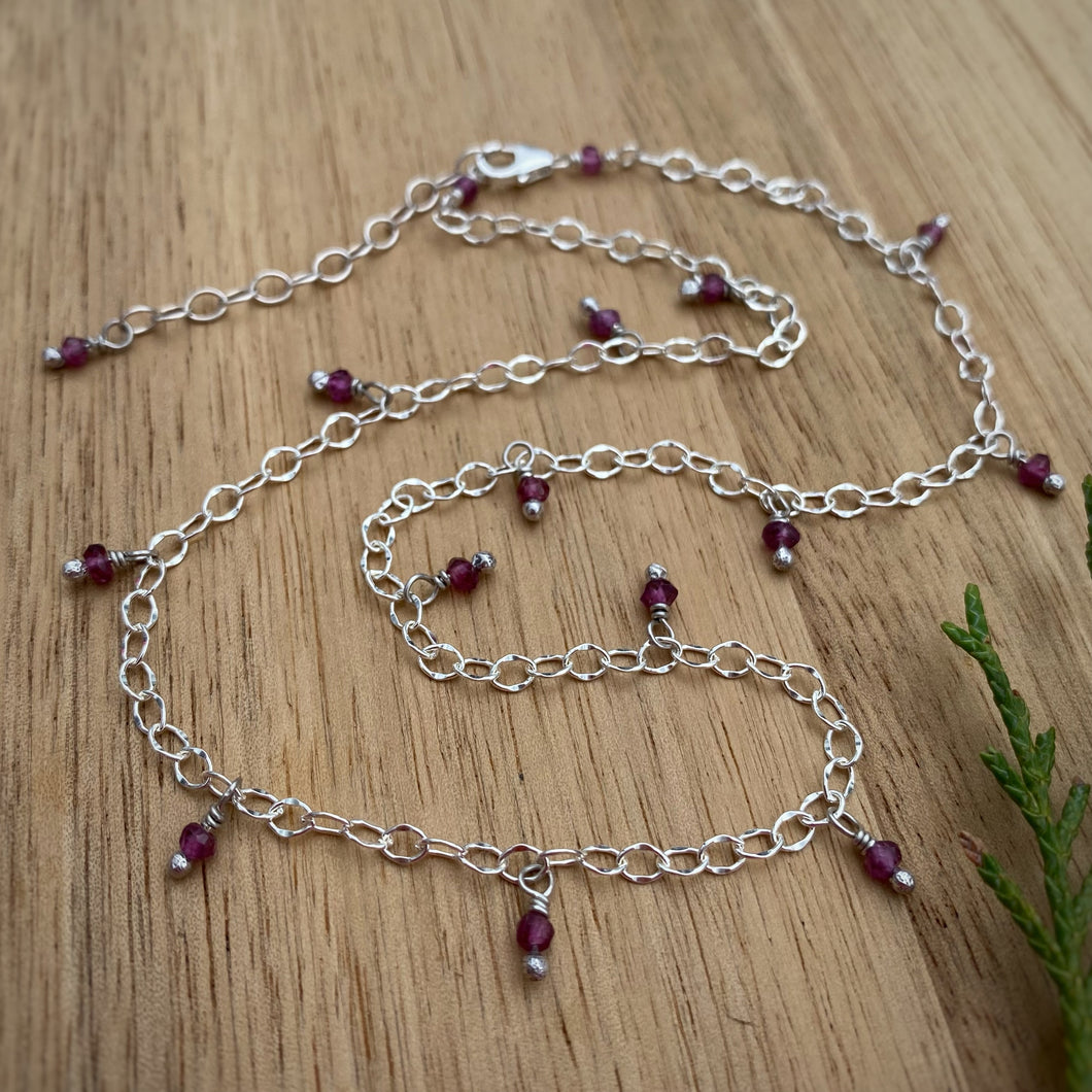 Garnet Beaded Choker Necklace / 15”-16.5”