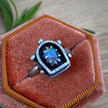Load image into Gallery viewer, Moonstone Lantern Shadowbox Ring / Size 8.5