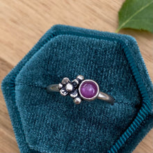 Load image into Gallery viewer, Pink Sapphire Flower Ring / Size 8