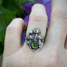 Load image into Gallery viewer, Peridot Mushie Statement Ring / Size 8