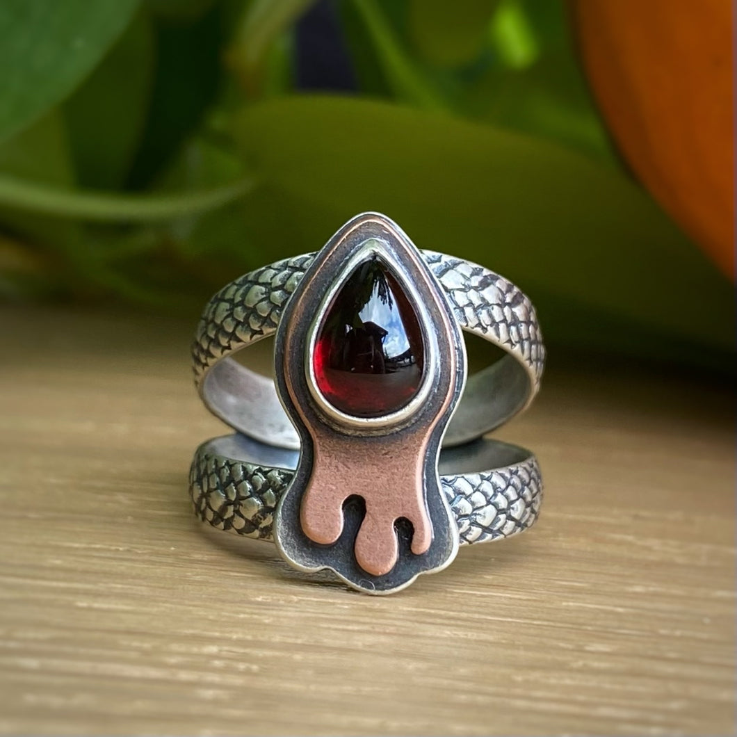 Garnet Drippy Ring / Size 7 - 7.25