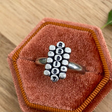 Load image into Gallery viewer, Dotty Resist Ring / Size 9