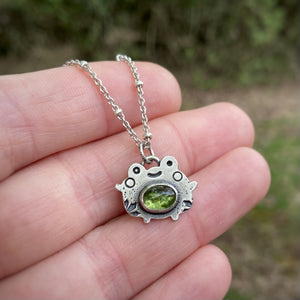 Myles, the Peridot Frog Necklace / 20”