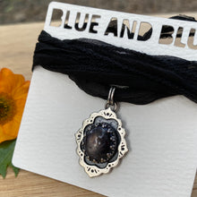 Load image into Gallery viewer, Purple Star Sapphire Frame Silk Choker