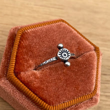 Load image into Gallery viewer, Stamped Abstract Eye Stacker Ring / Size 7