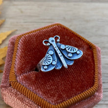Load image into Gallery viewer, Layered Moth Ring / Size 6.5