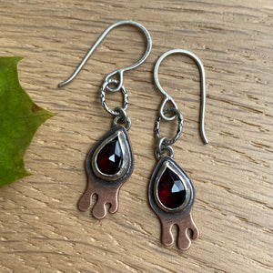 Garnet Drippy Dangle Earrings {B}