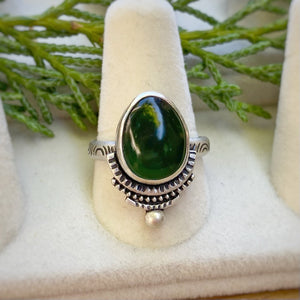 Green Serpentine Statement Ring / Size 8.75