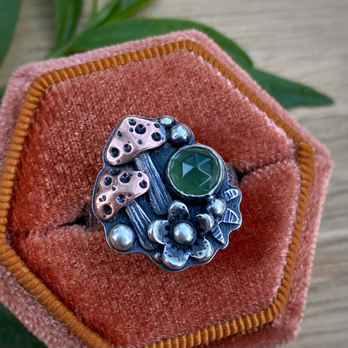Green Serpentine Mushie Statement Ring / Size 7