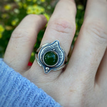 Load image into Gallery viewer, Jade Layered Leaf Ring / Size 8.5