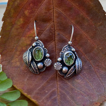Load image into Gallery viewer, Peridot &amp; Peach Moonstone Drop Earrings