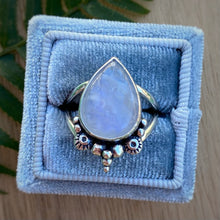 Load image into Gallery viewer, Rainbow Moonstone Chunky Ring / Size 7.75 - 8