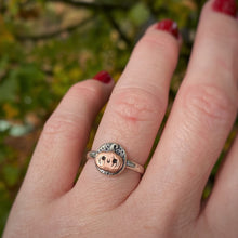 Load image into Gallery viewer, Pumpkin Pebble Ring / Size 7.5