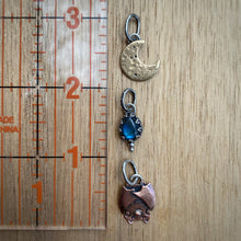 Load image into Gallery viewer, Labradorite Batty Charm Set / No Chain