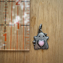 Load image into Gallery viewer, Queen Conch Shell Heart Ghostie Charm {A} / No Chain