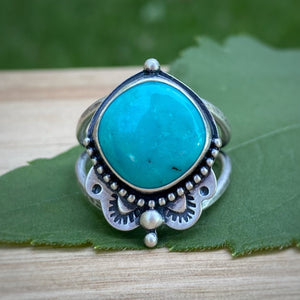 Tibetan Turquoise Statement Ring / Size 9