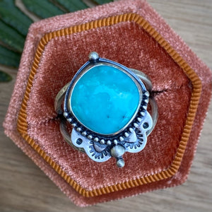 Tibetan Turquoise Statement Ring / Size 9