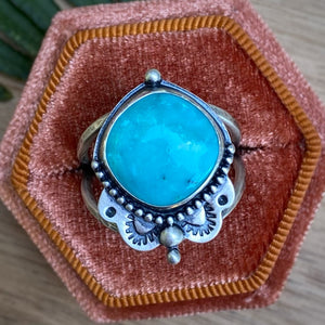 Tibetan Turquoise Statement Ring / Size 9