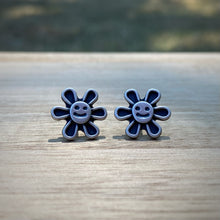 Load image into Gallery viewer, Smiley Flower Stud Earrings