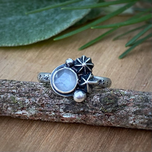 White Moonstone Starry Ring / Size 7