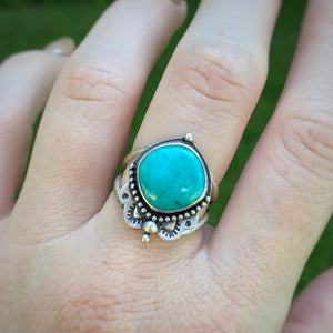 Tibetan Turquoise Statement Ring / Size 9