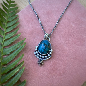 Mineral Park Turquoise Star Necklace / 18”