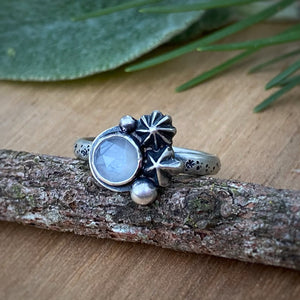 White Moonstone Starry Ring / Size 7