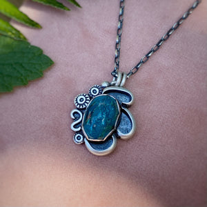 Mineral Park Turquoise Asymmetrical Necklace / 18”