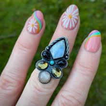 Load image into Gallery viewer, Rainbow Moonstone Cluster Ring / Size 6.5