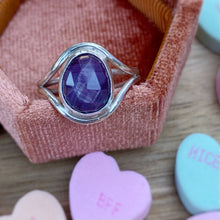 Load image into Gallery viewer, Rose Cut Silk Ruby Sapphire Eye Ring / 6.5 - 6.75