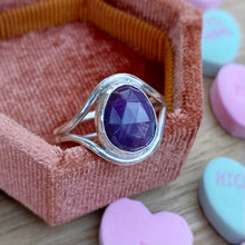 Load image into Gallery viewer, Rose Cut Silk Ruby Sapphire Eye Ring / 6.5 - 6.75