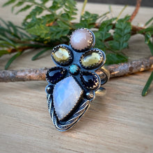 Load image into Gallery viewer, Rainbow Moonstone Cluster Ring / Size 6.5
