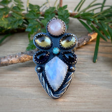 Load image into Gallery viewer, Rainbow Moonstone Cluster Ring / Size 6.5
